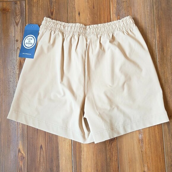 Women's Solid Everyday Short Life is Good - Picture 5 of 8